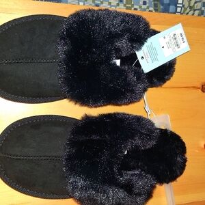 Cat & Jack Black Furry Slippers